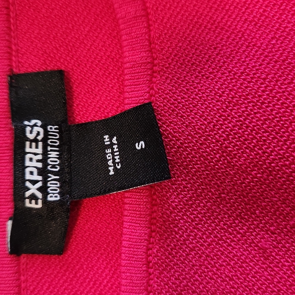 Express Body Contour Top - Picture 5 of 8